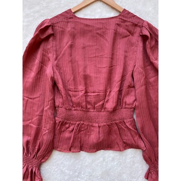 NWT Express Textured Satin Smocked Peplum Top - Picture 10 of 15